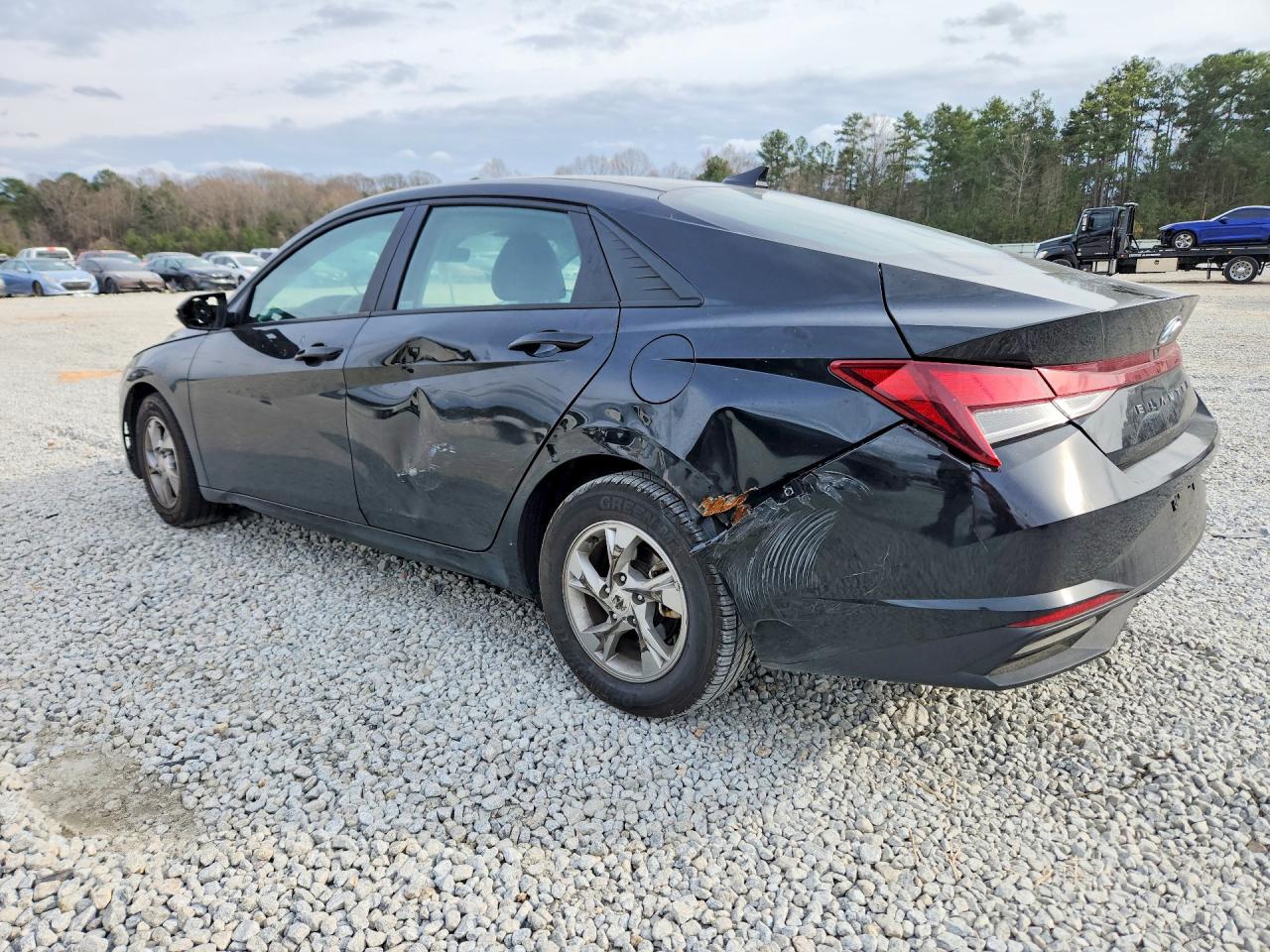 2023 HYUNDAI ELANTRA SE photo 3