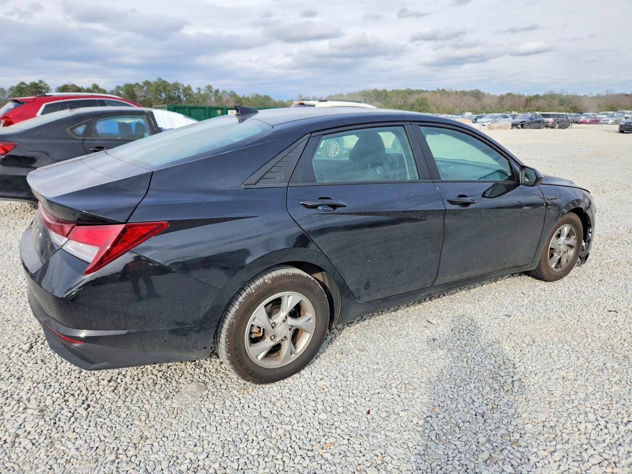 2023 HYUNDAI ELANTRA SE photo 5