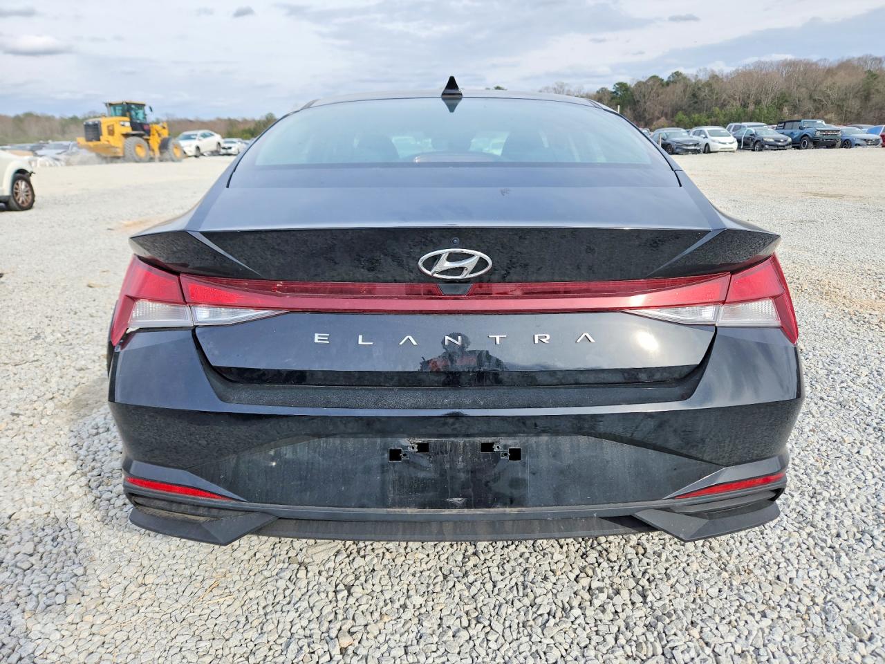 2023 HYUNDAI ELANTRA SE photo 11