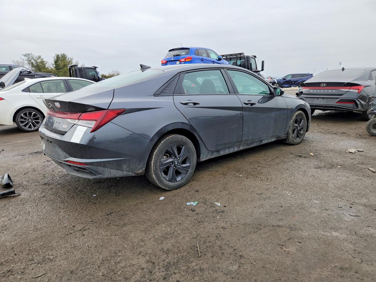2022 HYUNDAI ELANTRA SEL photo 5