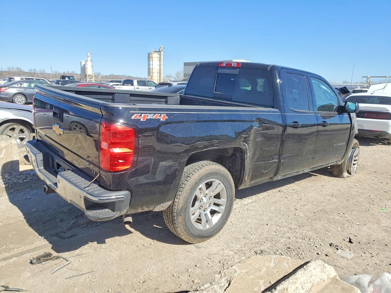 2015 CHEVROLET SILVERADO K1500 LT photo 5