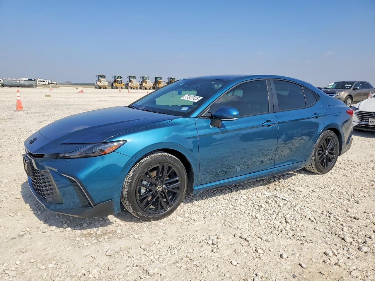 2025 TOYOTA CAMRY
