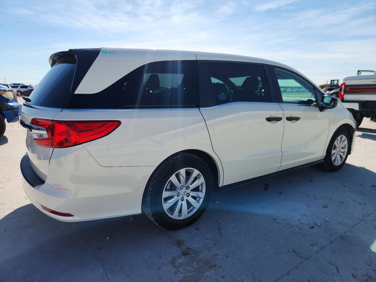 2019 HONDA ODYSSEY LX photo 5