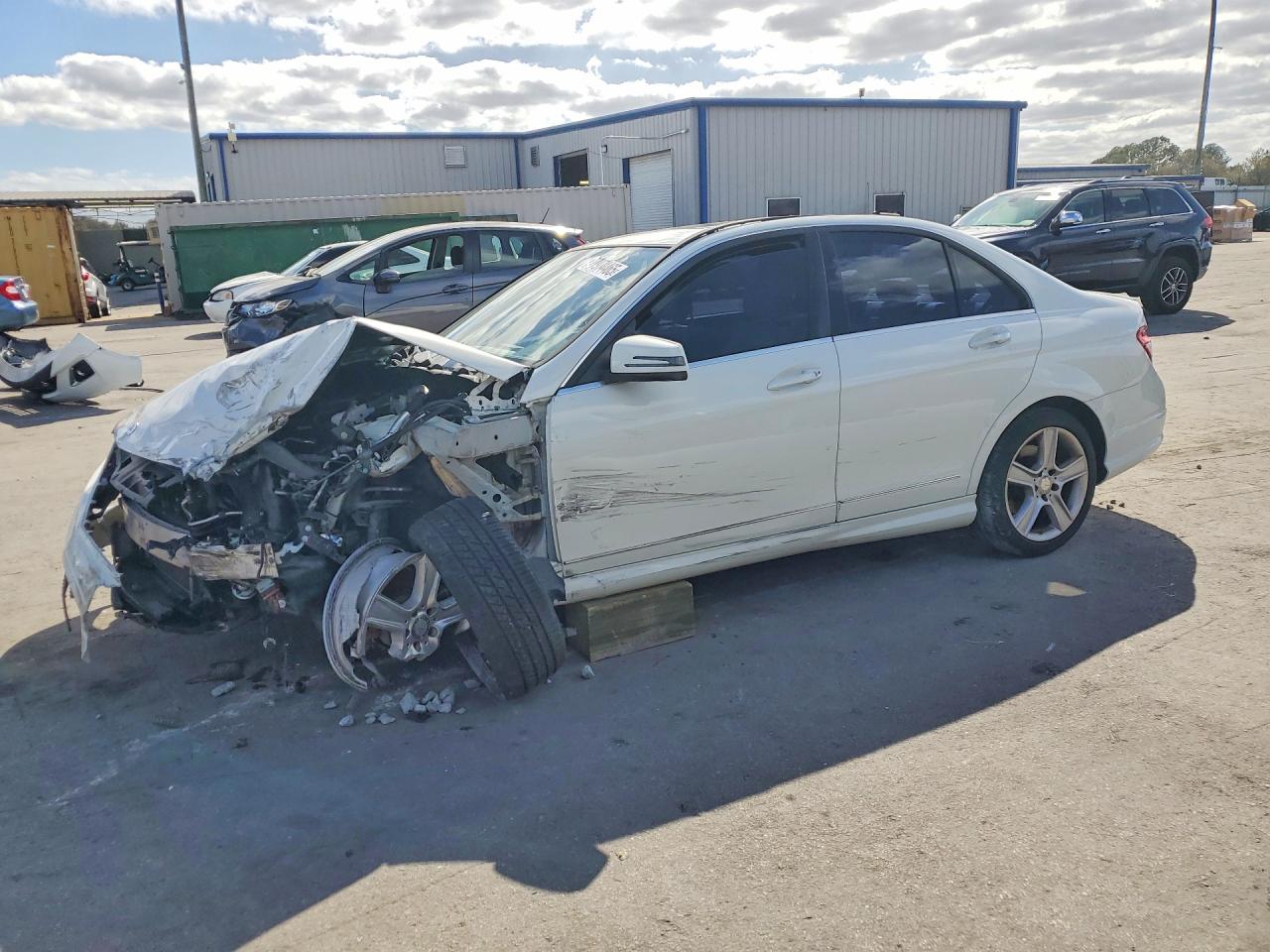 2011 MERCEDES-BENZ C