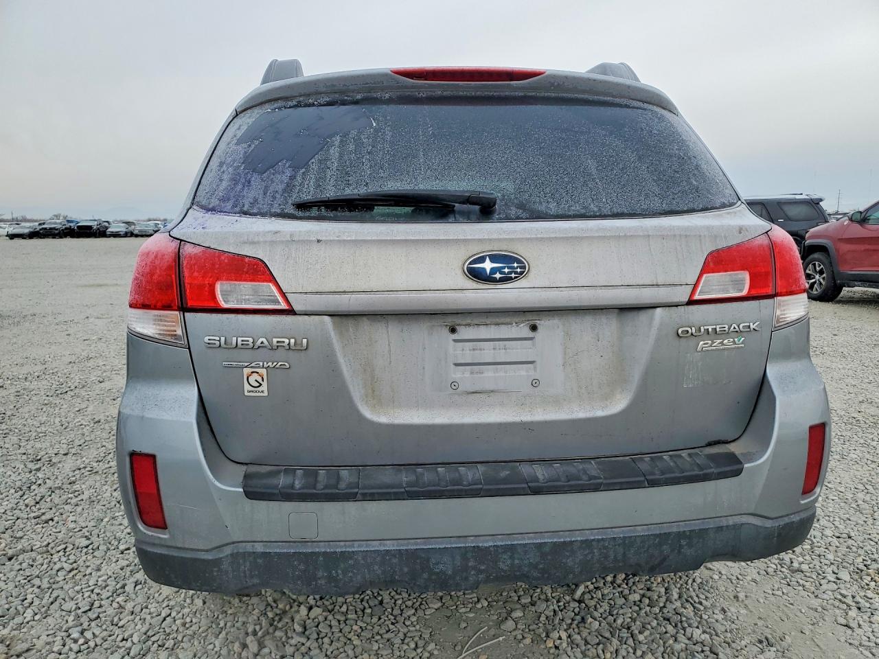 2010 SUBARU OUTBACK 2.5I PREMIUM photo 6