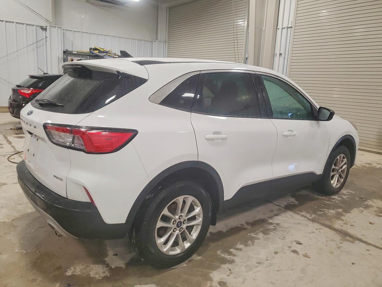 2022 FORD ESCAPE SE photo 5