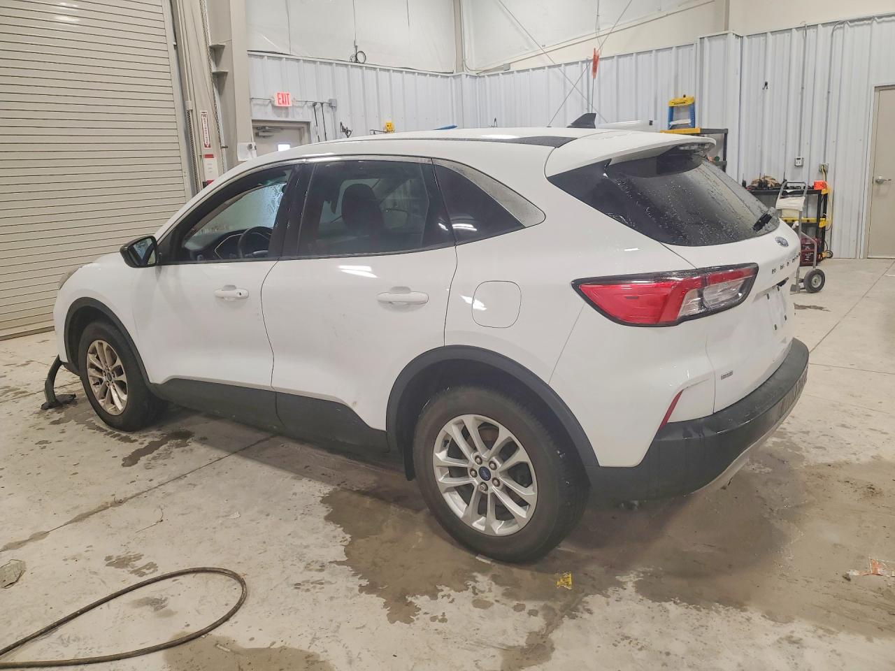 2022 FORD ESCAPE SE photo 3