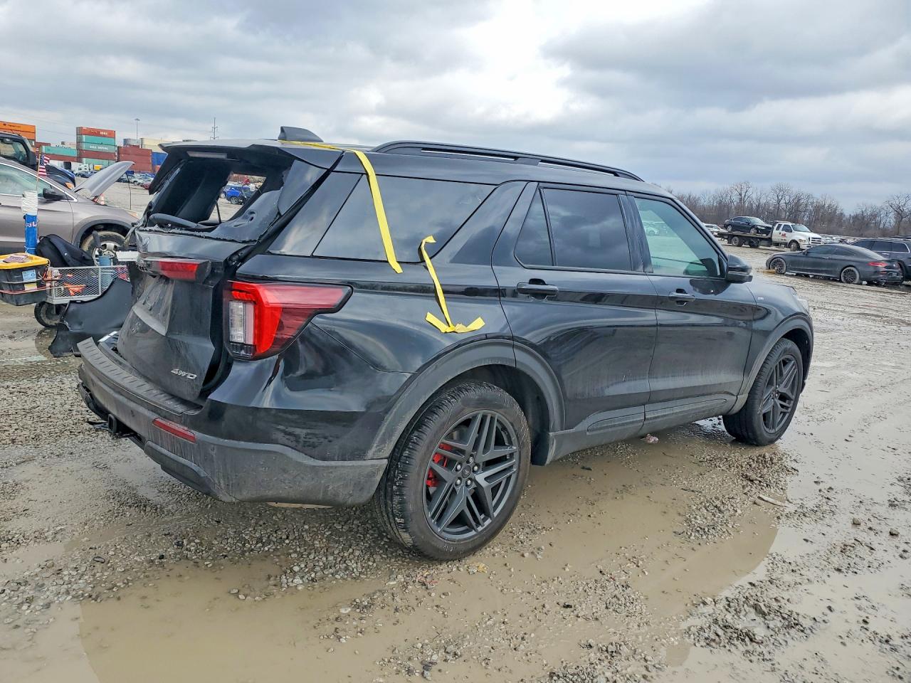 2025 FORD EXPLORER ST-LINE photo 3