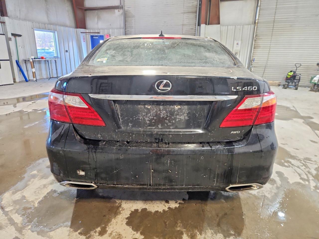 2011 LEXUS LS 460 photo 6