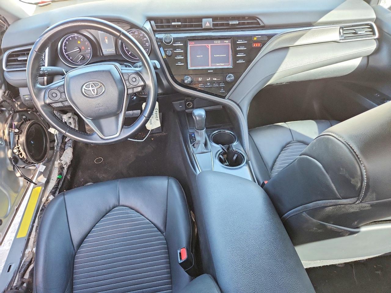 2020 TOYOTA CAMRY SE photo 15