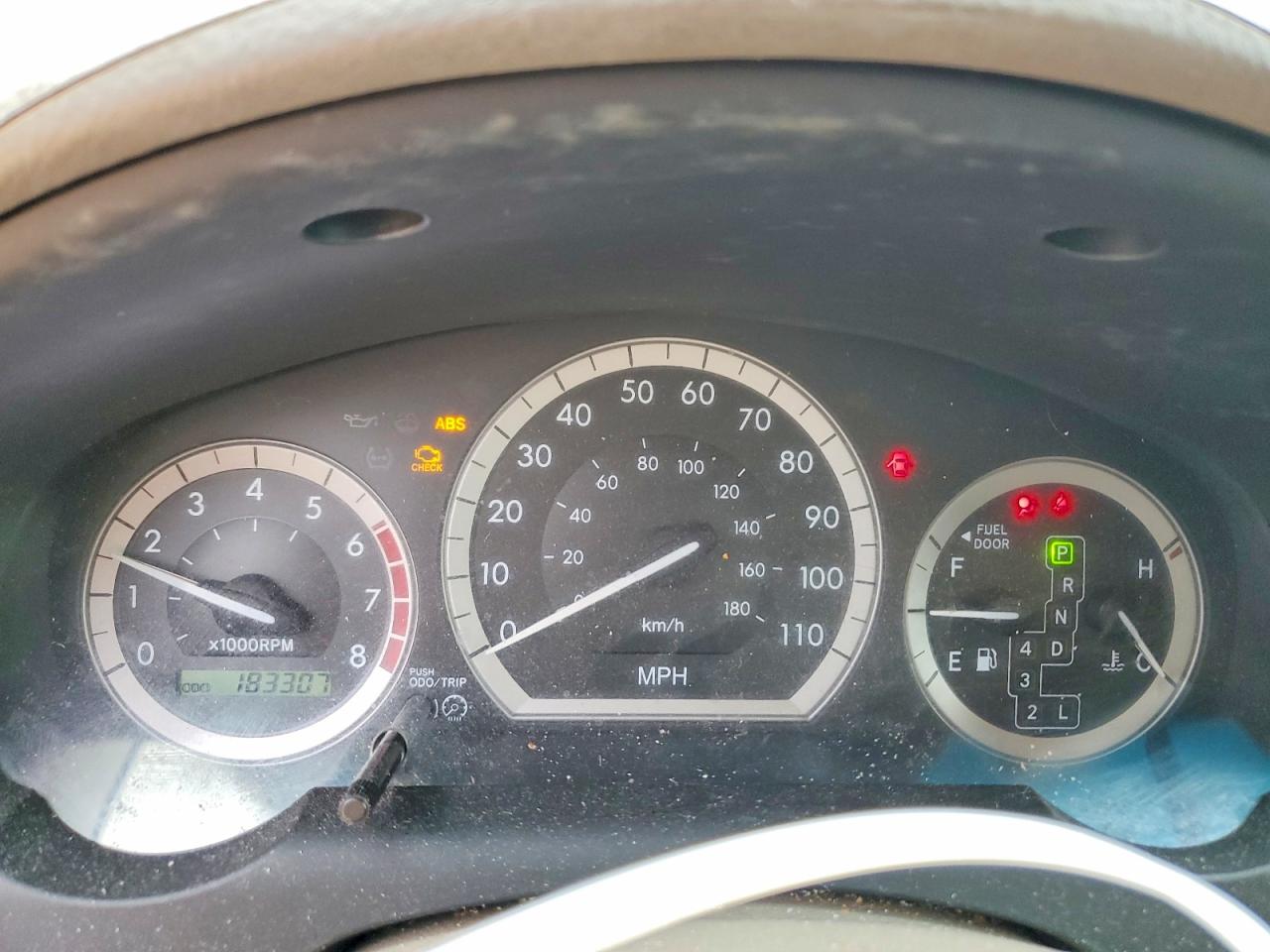 2004 TOYOTA SIENNA LE 7 PASSENGER photo 9