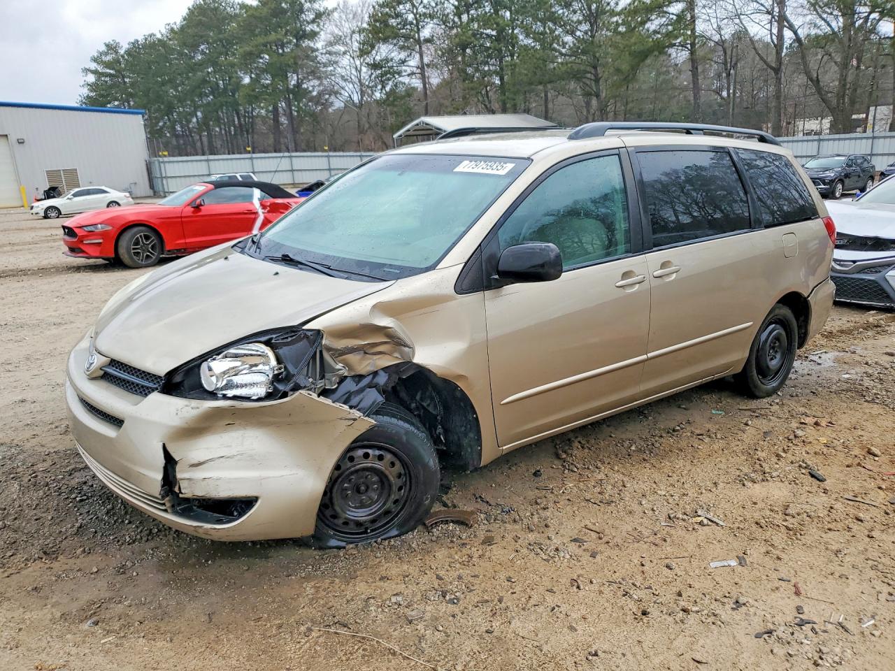 2004 TOYOTA SIENNA