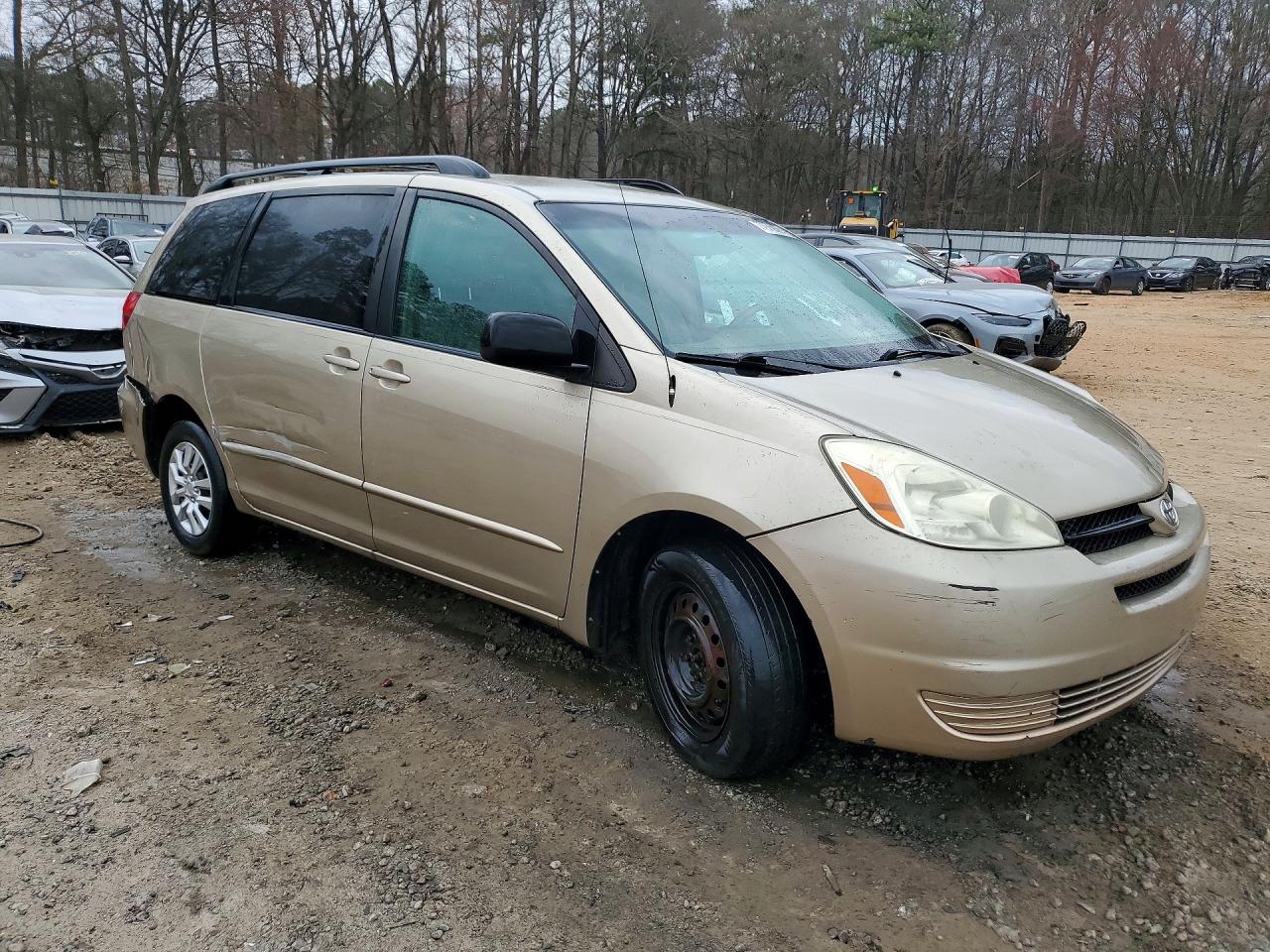 2004 TOYOTA SIENNA LE 7 PASSENGER photo 4
