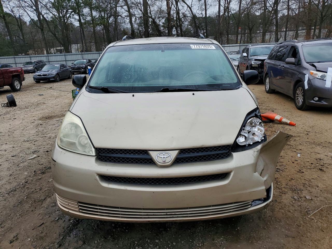 2004 TOYOTA SIENNA LE 7 PASSENGER photo 5