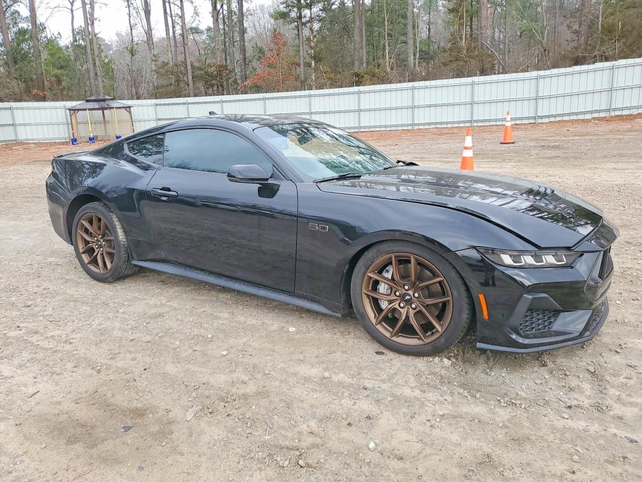 2024 FORD MUSTANG GT photo 7