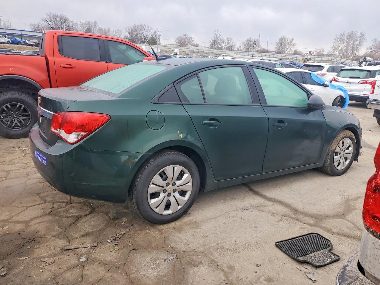2014 CHEVROLET CRUZE LS photo 5