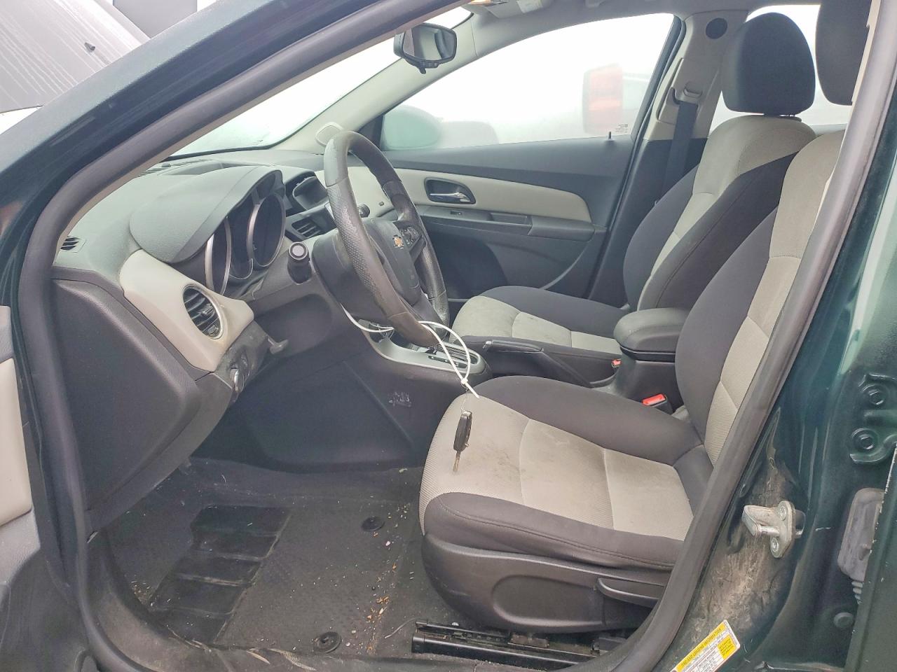2014 CHEVROLET CRUZE LS photo 13
