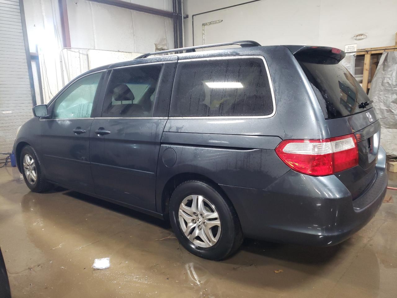 2005 HONDA ODYSSEY EXL photo 3