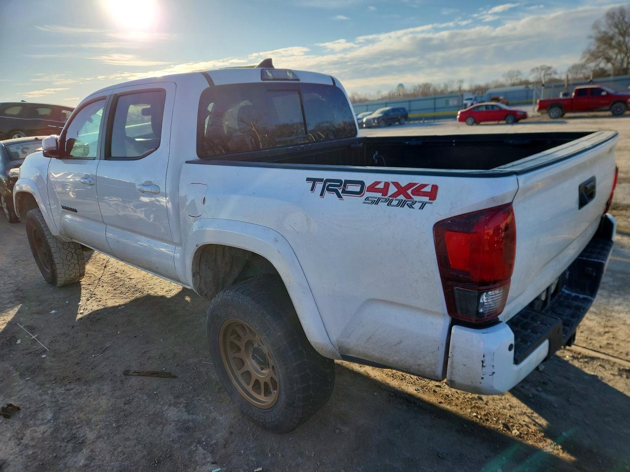 2019 TOYOTA TACOMA DOUBLE CAB photo 3