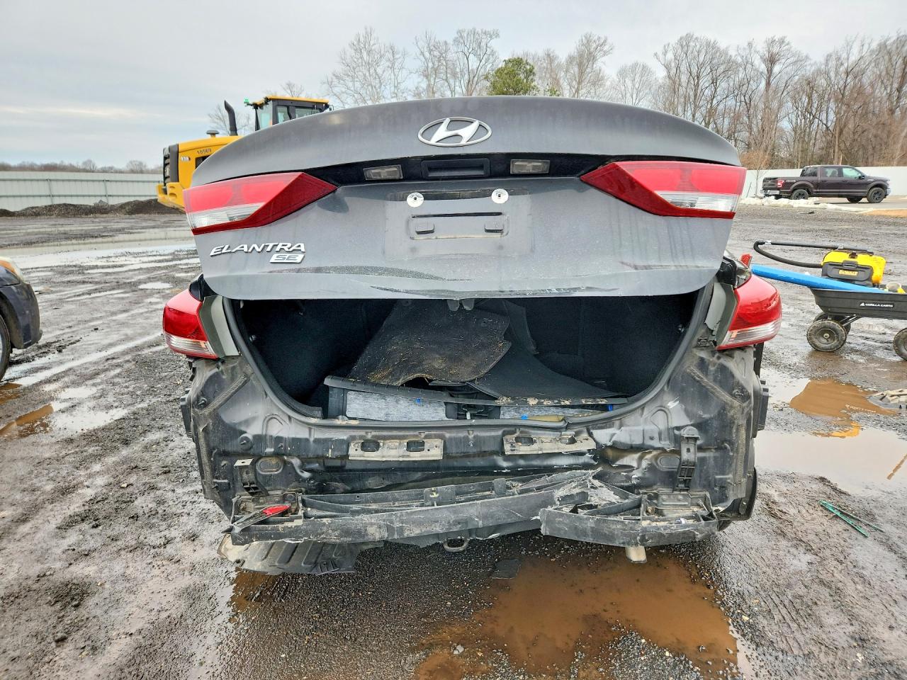 2017 HYUNDAI ELANTRA SE photo 11
