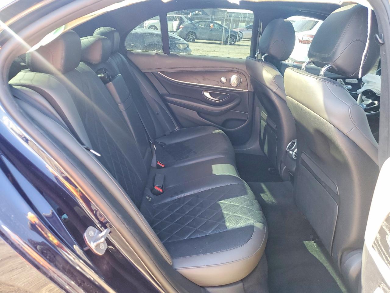 2018 MERCEDES-BENZ E 300 photo 10