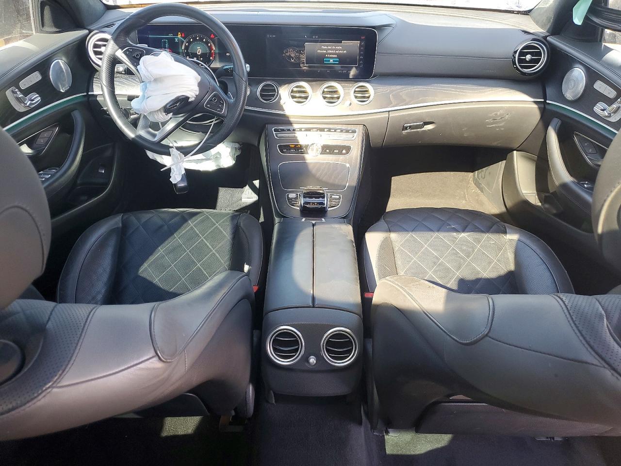 2018 MERCEDES-BENZ E 300 photo 8