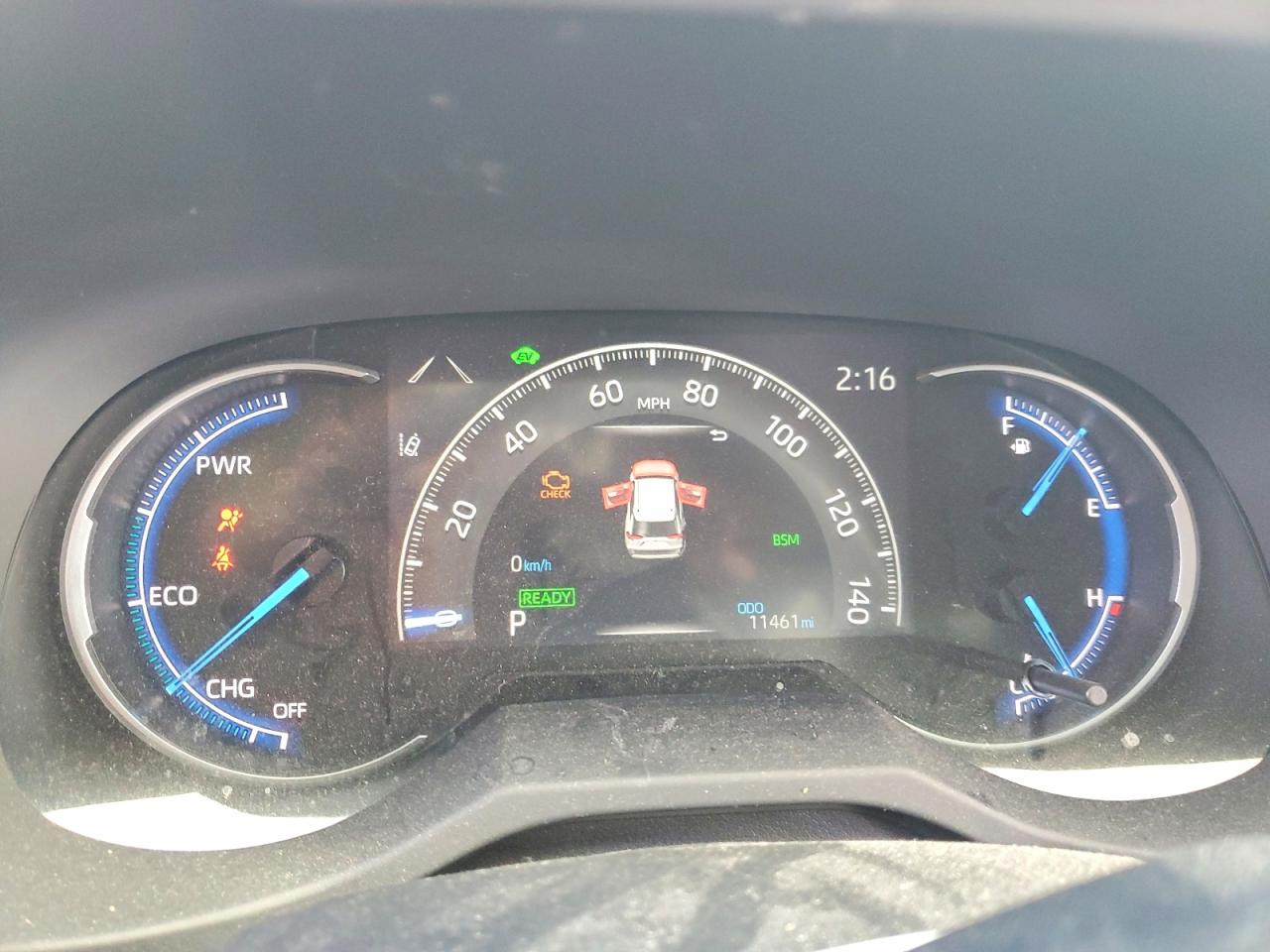 2024 TOYOTA RAV4 XLE photo 17