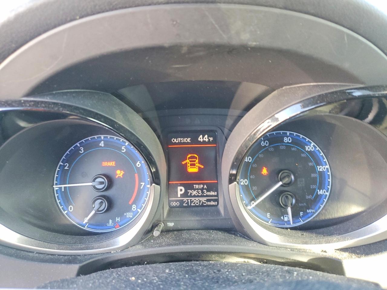 2014 TOYOTA COROLLA S photo 9