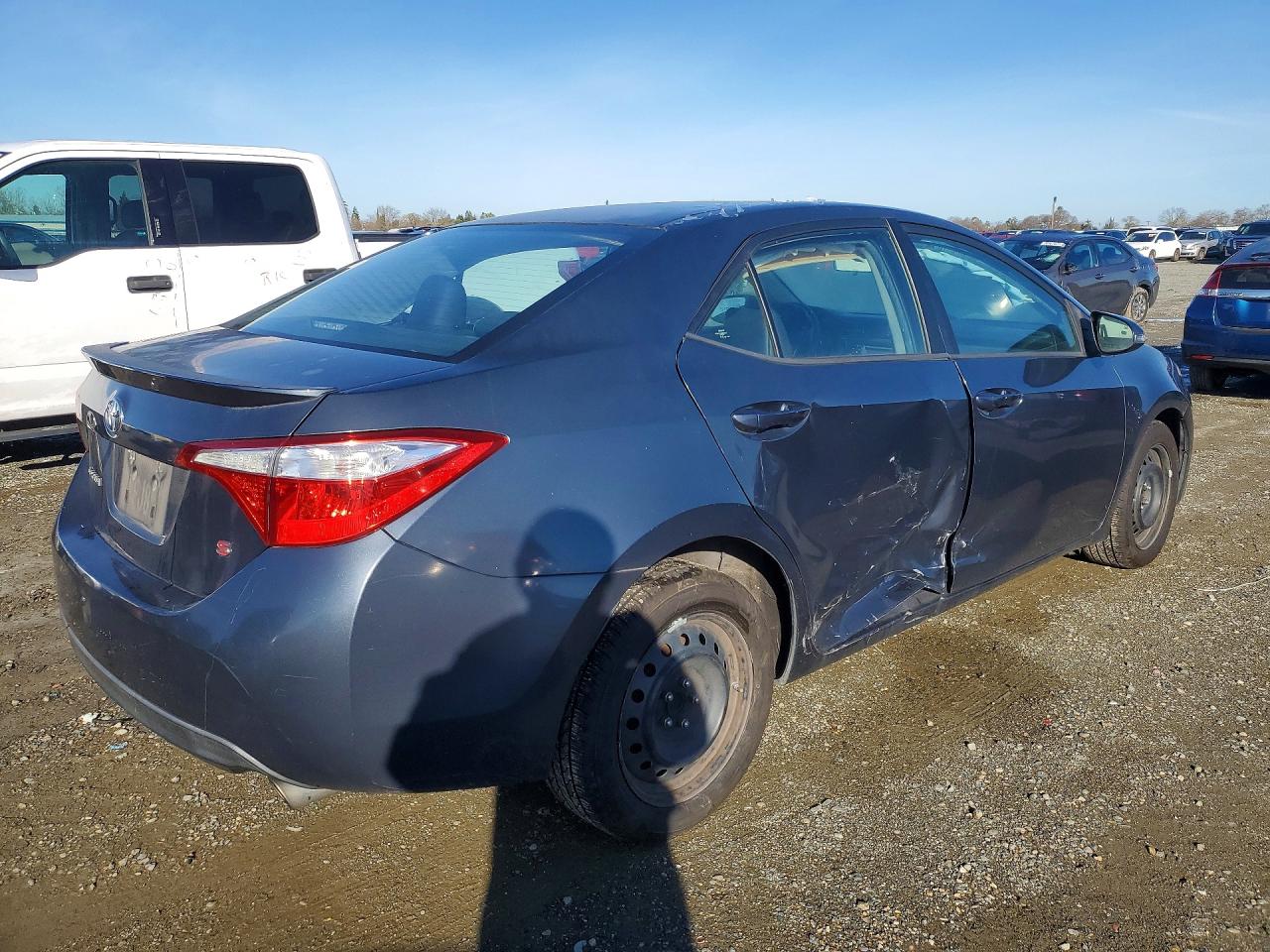 2014 TOYOTA COROLLA S photo 3