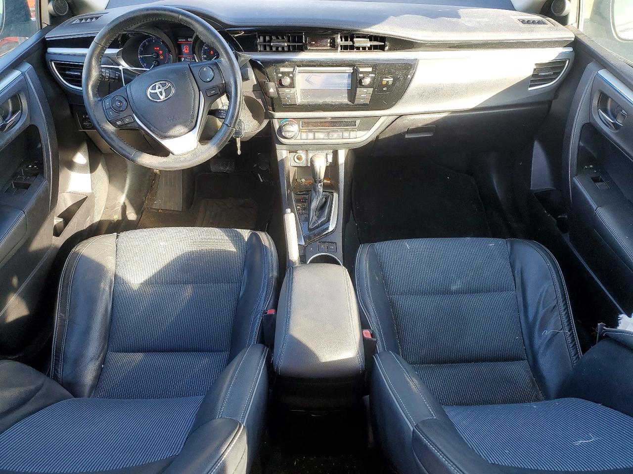 2014 TOYOTA COROLLA S photo 8