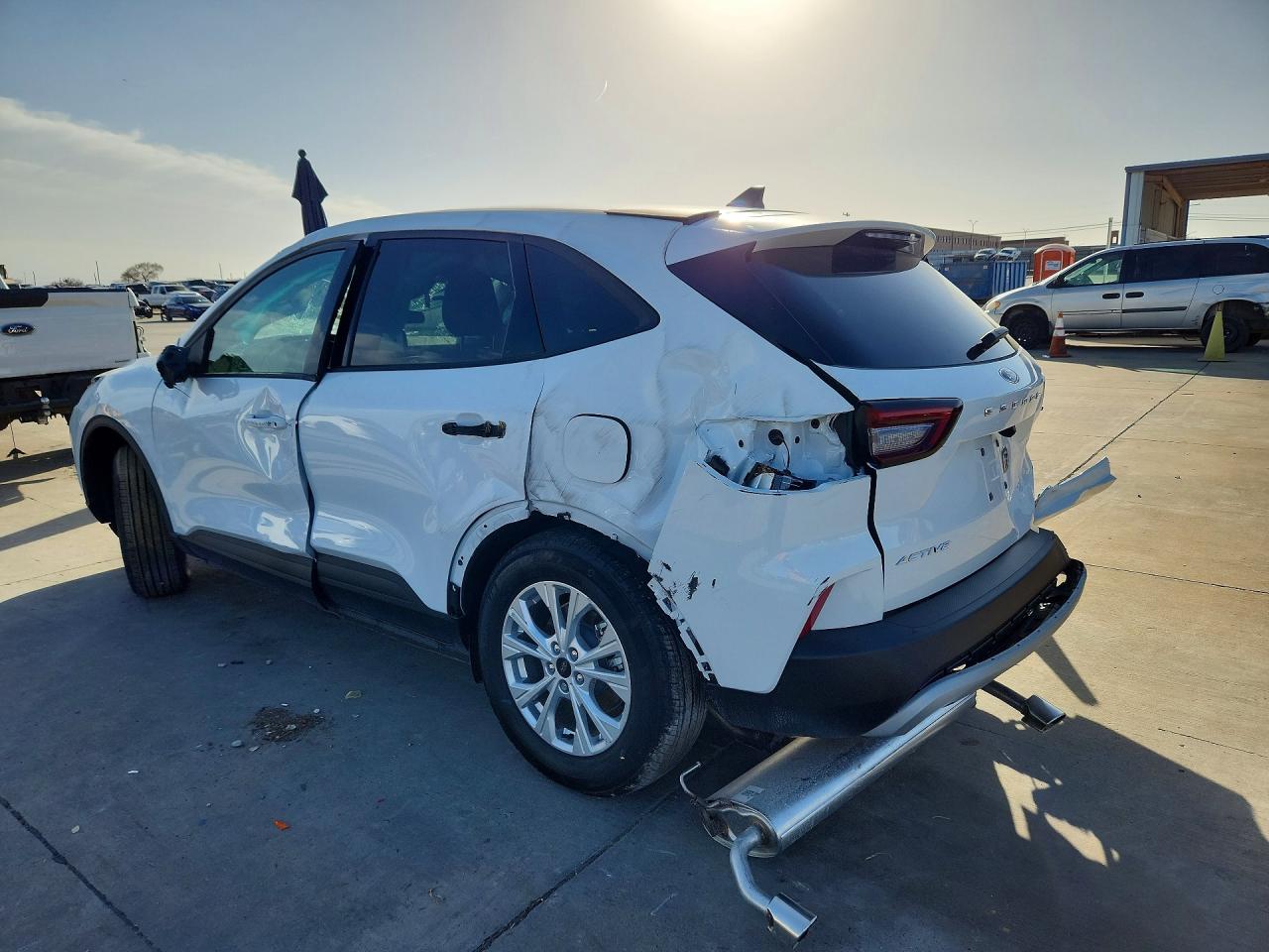 2025 FORD ESCAPE ACTIVE photo 3