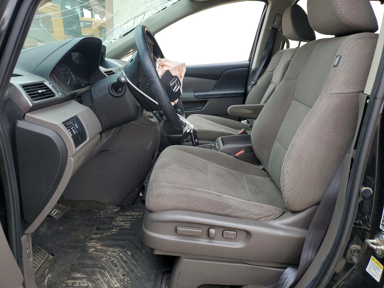 2016 HONDA ODYSSEY SE photo 13
