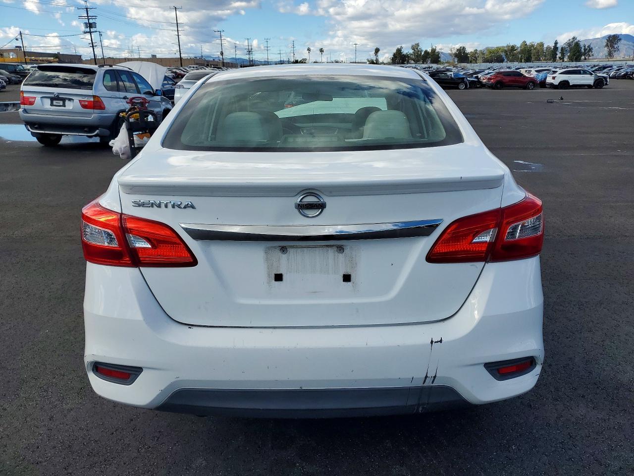 2017 NISSAN SENTRA S photo 16