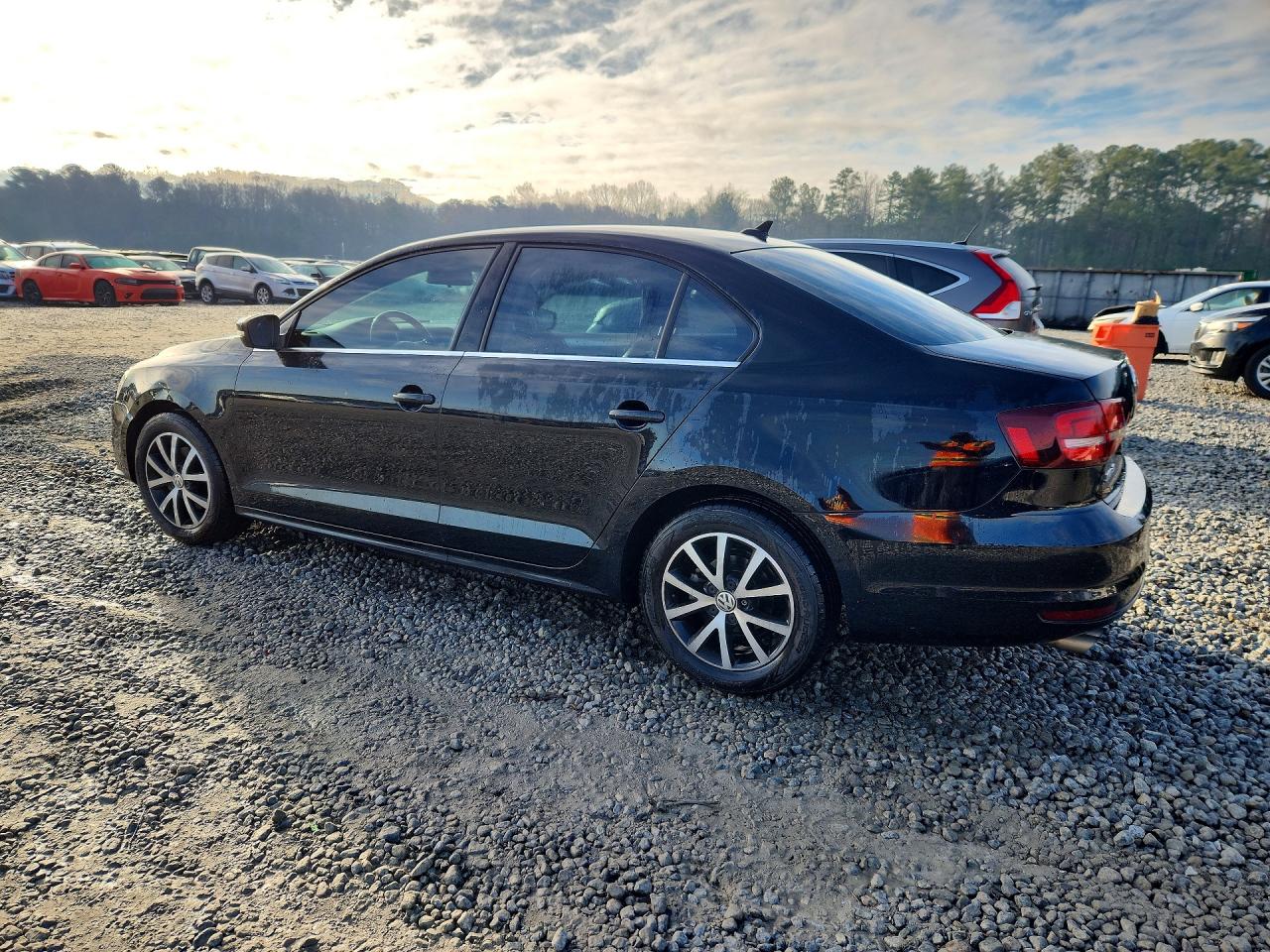 2017 VOLKSWAGEN JETTA SE photo 4