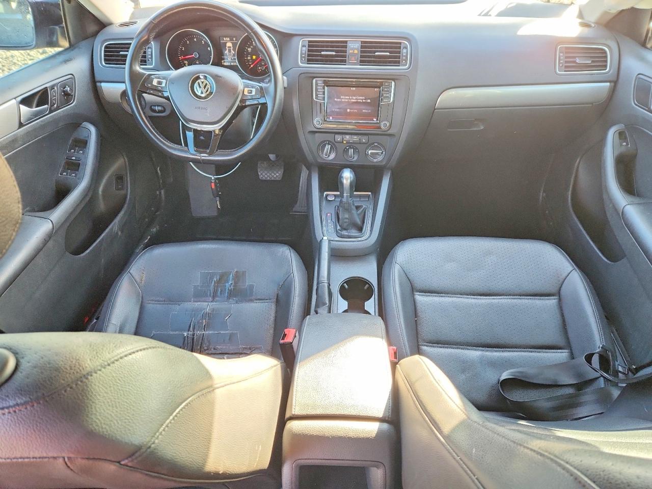2017 VOLKSWAGEN JETTA SE photo 22