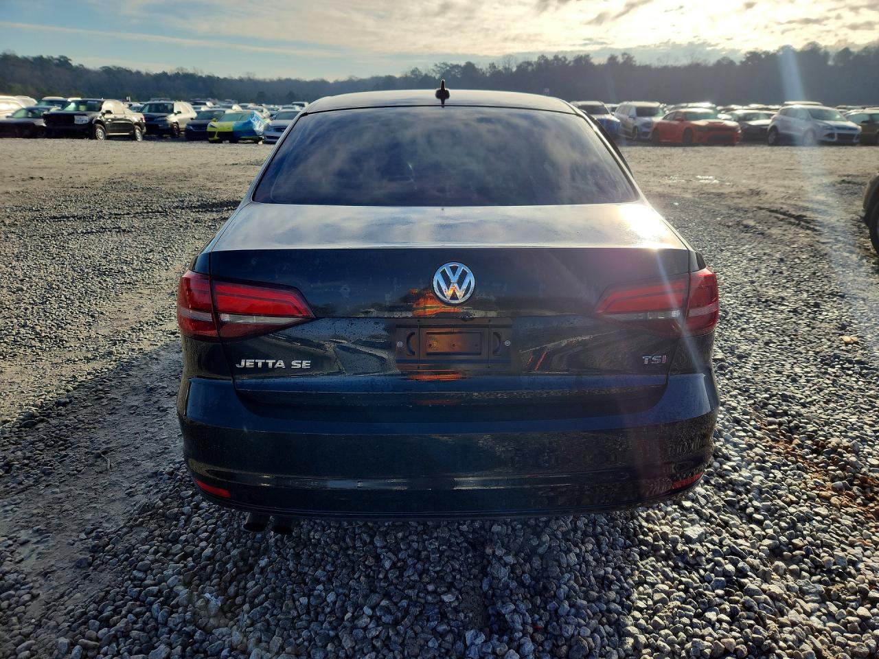 2017 VOLKSWAGEN JETTA SE photo 16