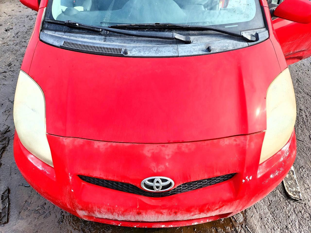 2010 TOYOTA YARIS photo 21