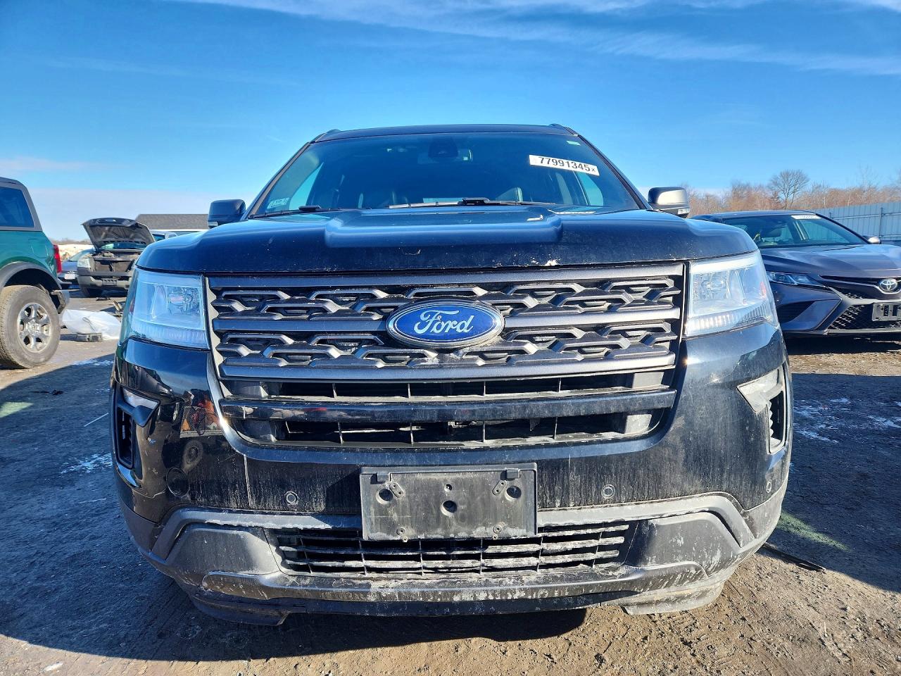 2018 FORD EXPLORER XLT photo 9