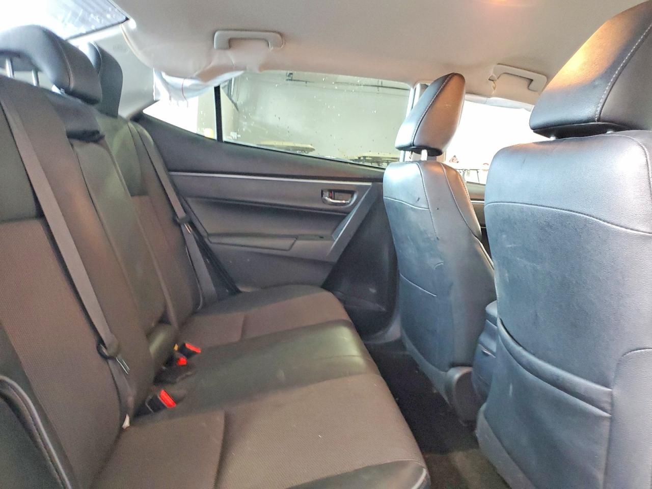 2015 TOYOTA COROLLA S PLUS photo 28