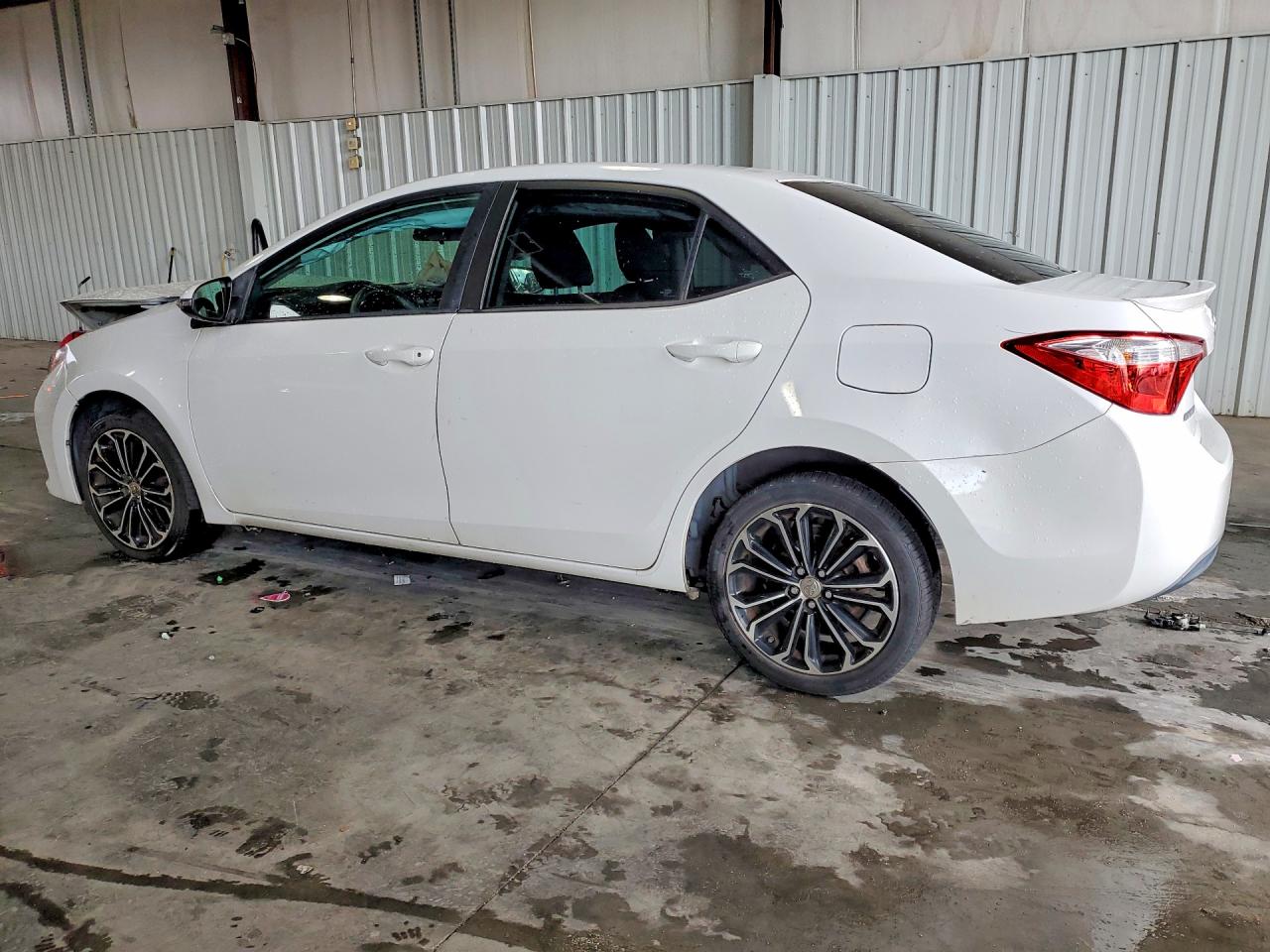 2015 TOYOTA COROLLA S PLUS photo 4