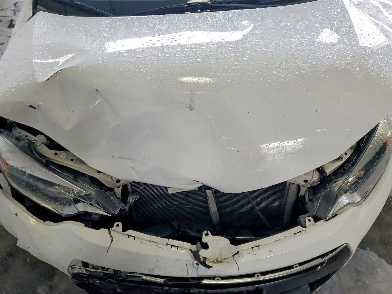 2015 TOYOTA COROLLA S PLUS photo 31