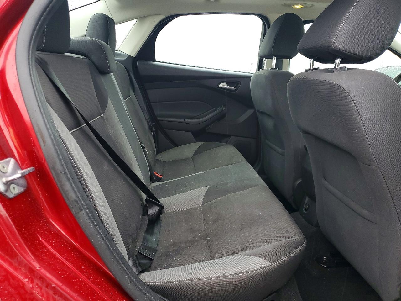 2013 FORD FOCUS SE photo 19