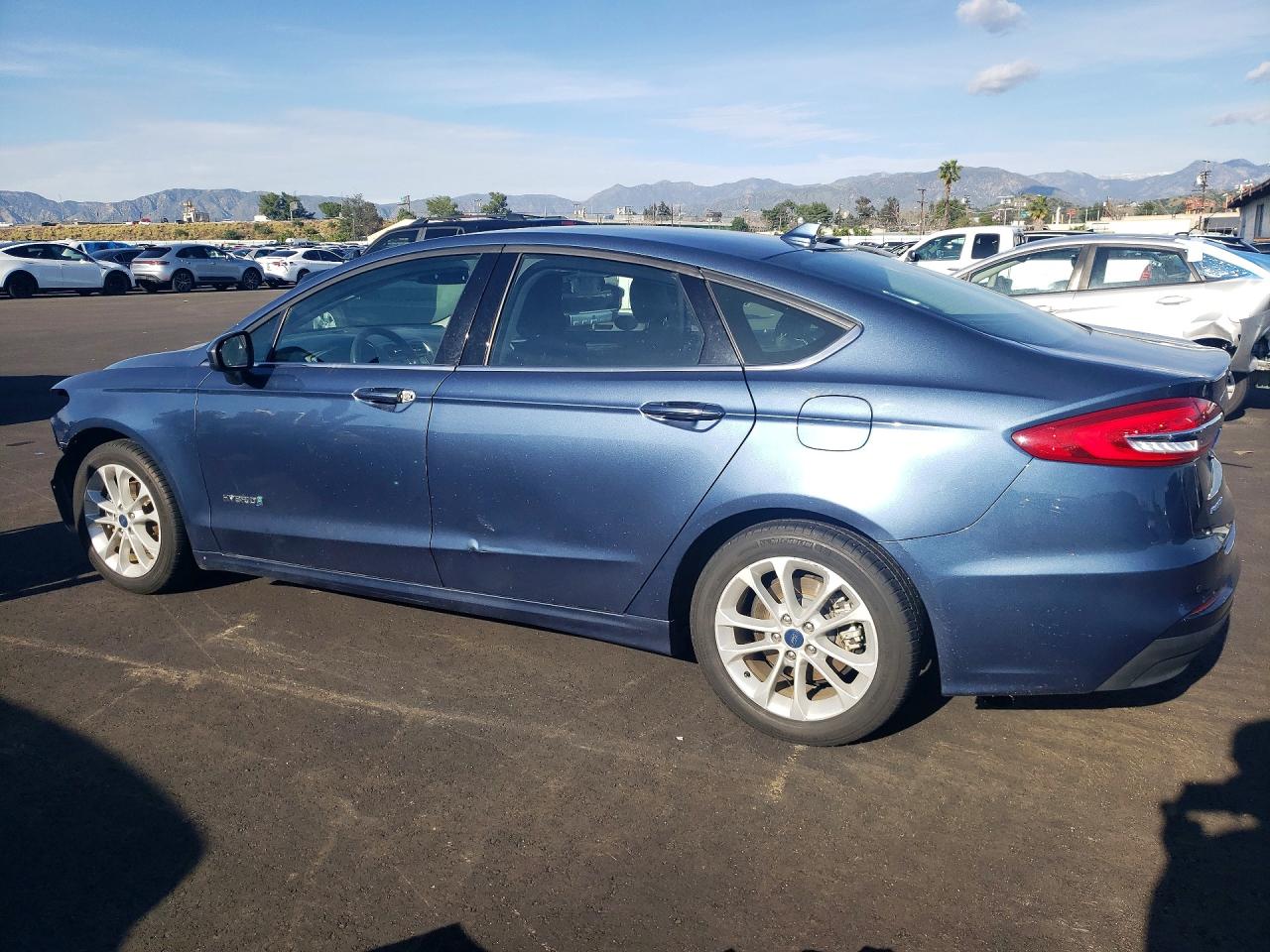 2019 FORD FUSION SE photo 3