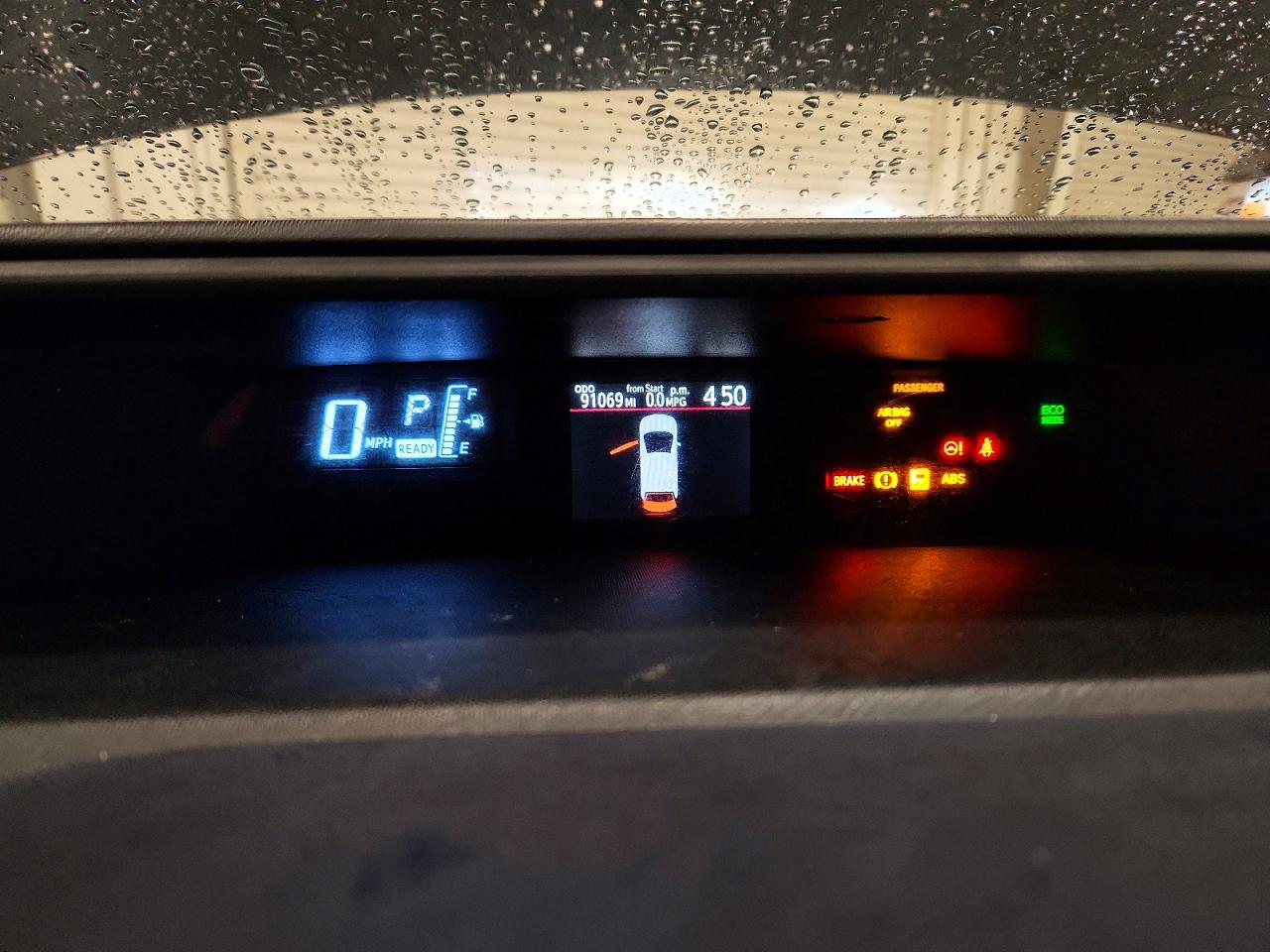 2016 TOYOTA PRIUS C TWO photo 25