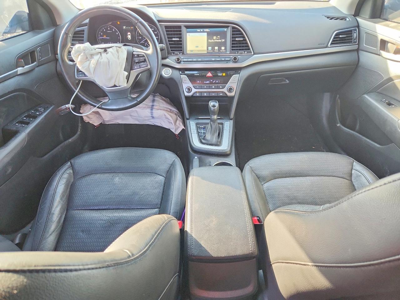 2017 HYUNDAI ELANTRA SE photo 15