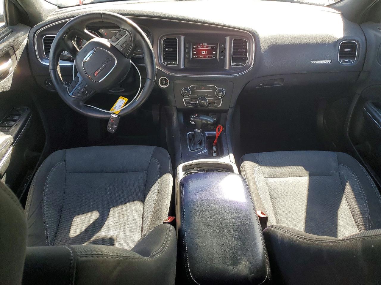 2016 DODGE CHARGER SE photo 8