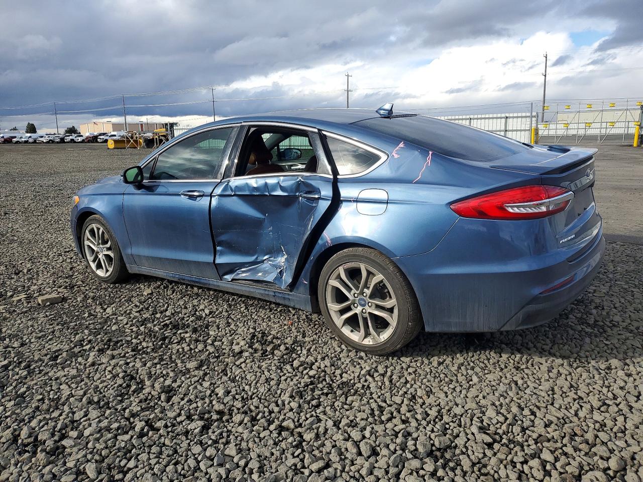 2019 FORD FUSION TITANIUM photo 3