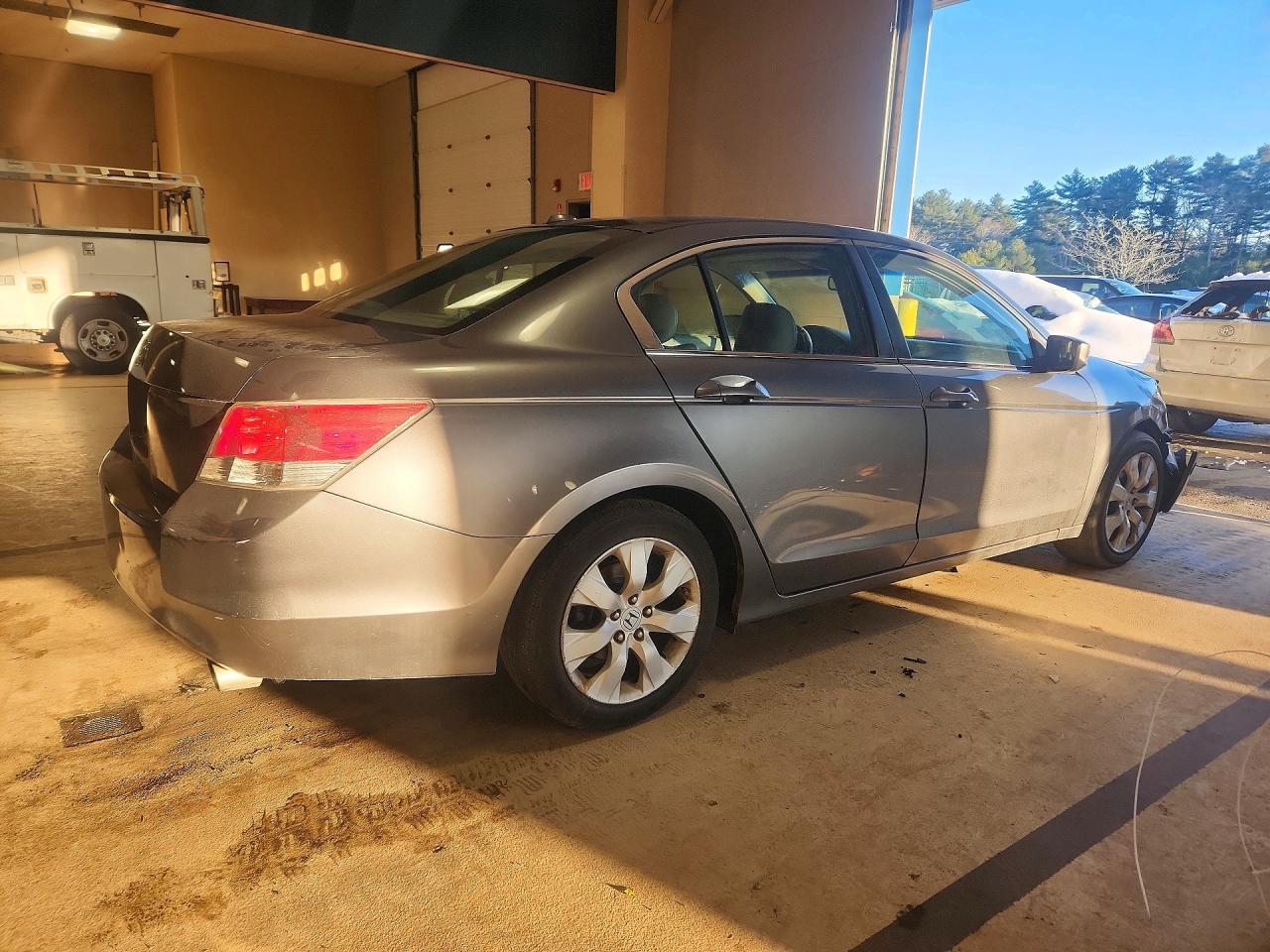 2009 HONDA ACCORD EXL photo 5