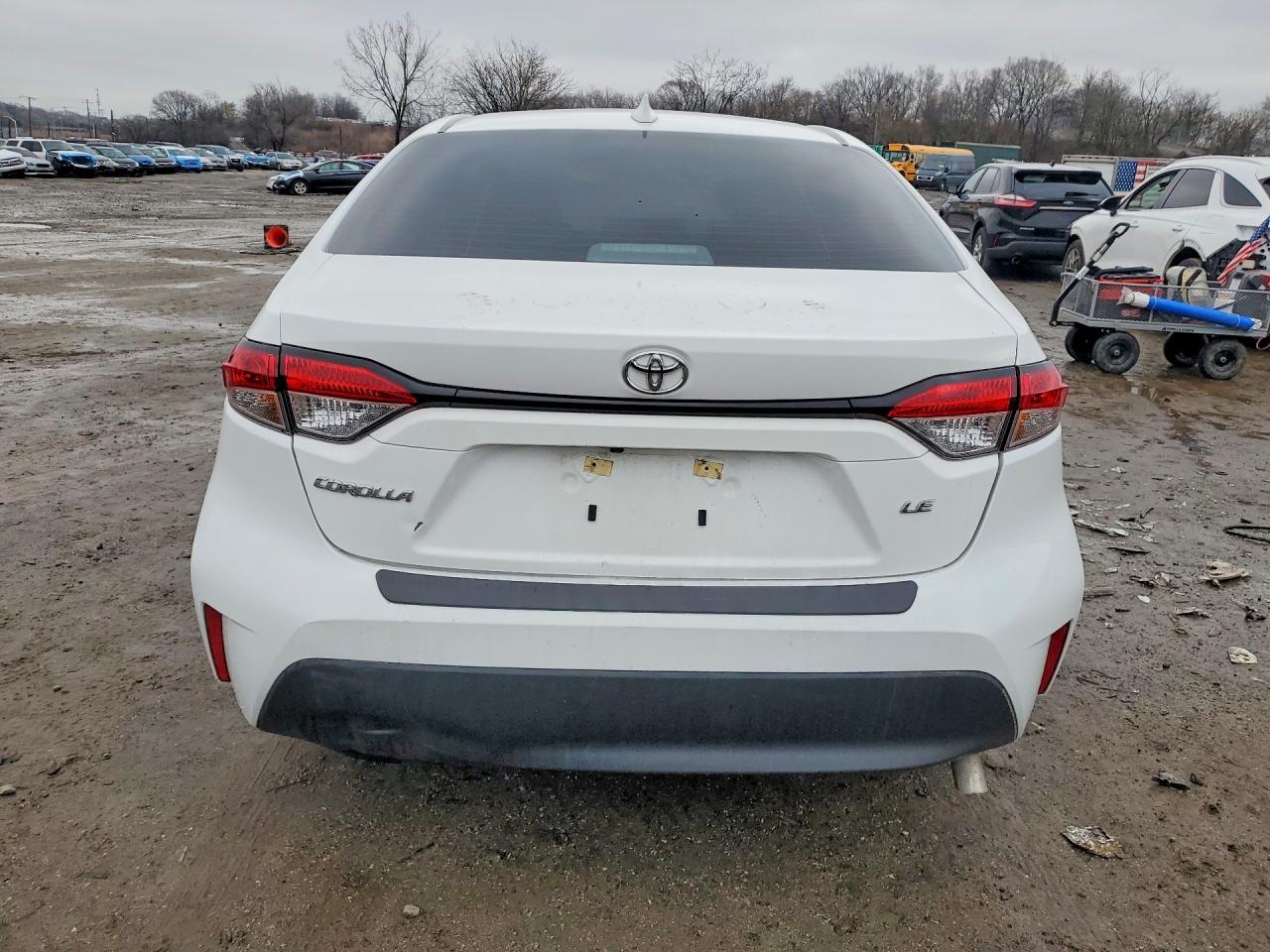 2025 TOYOTA COROLLA LE photo 11