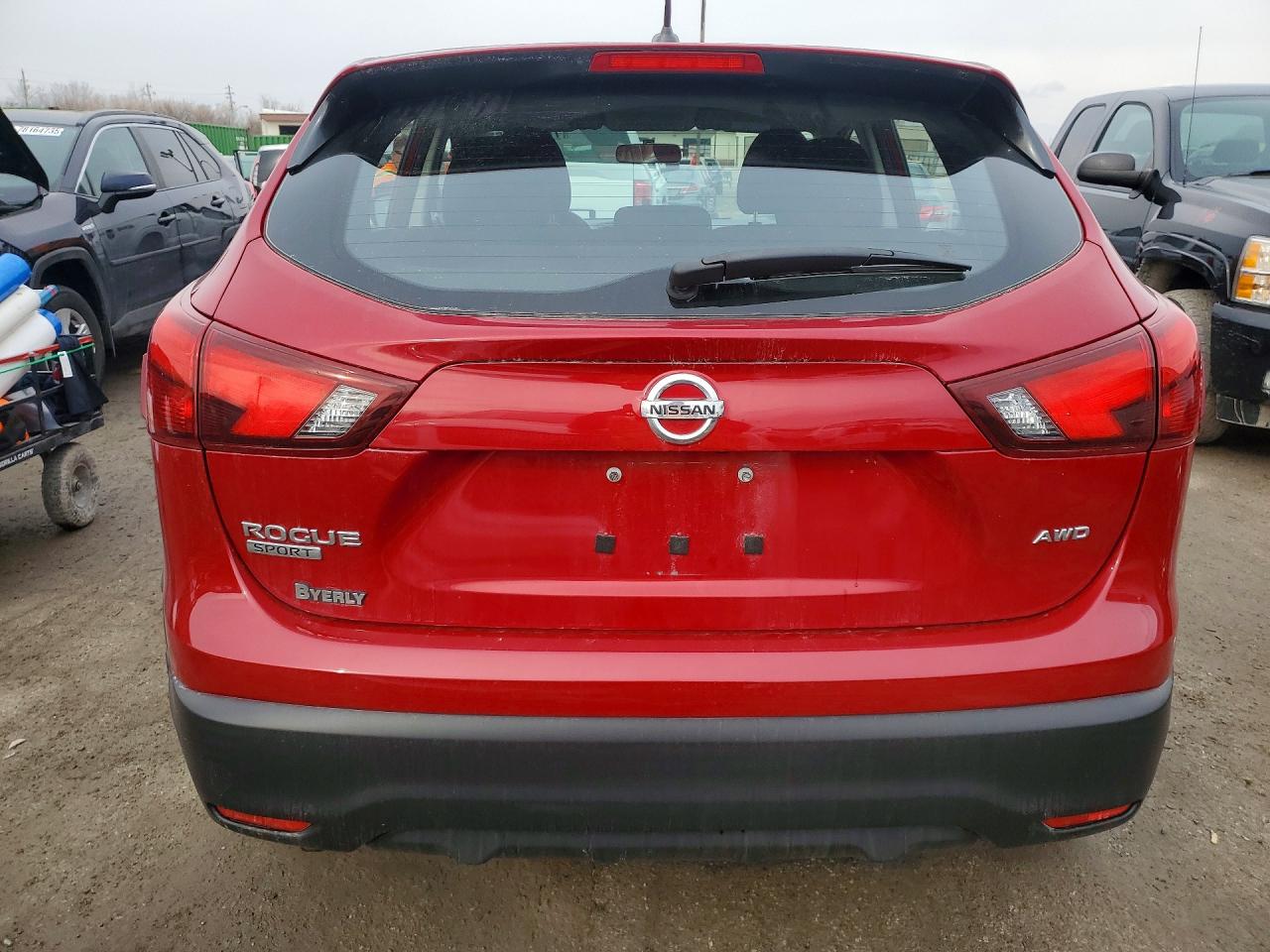 2018 NISSAN ROGUE SPORT S photo 6
